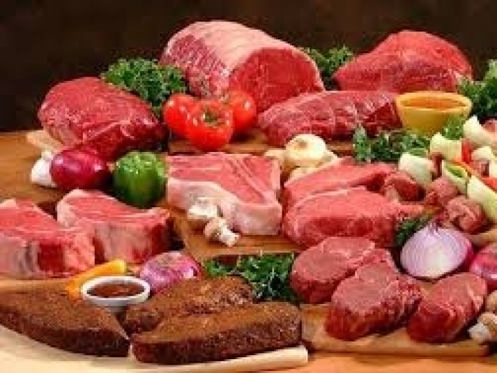 Mais 13 frigoríficos brasileiros podem exportar carne para a China