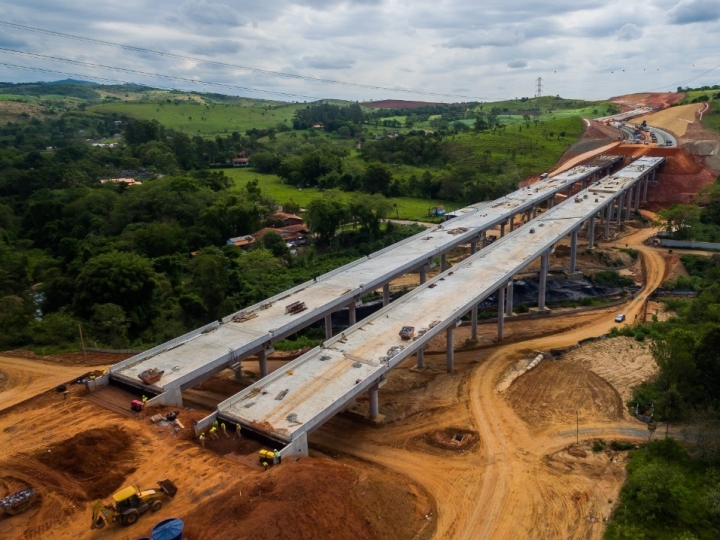 Construção industrializada de concreto agiliza obras em rodovias
