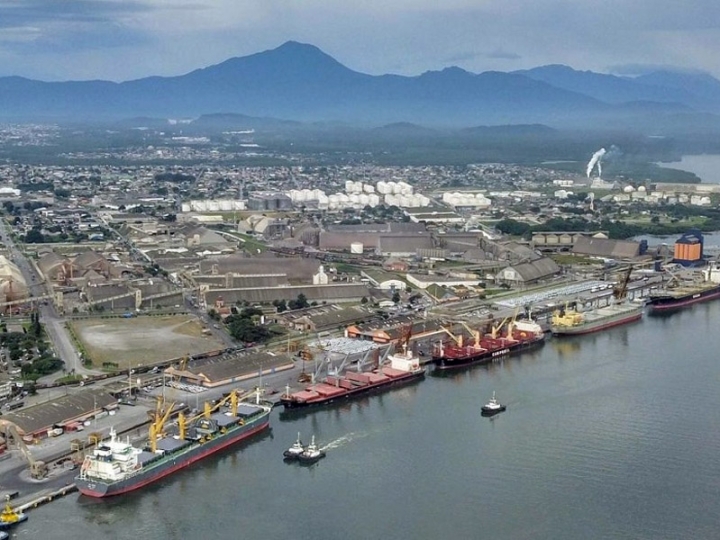 Portos de Paranaguá e Antonina não terão as operações paralisadas