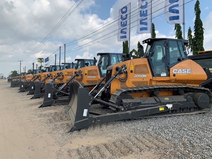 CASE entrega 125 equipamentos à Angola 