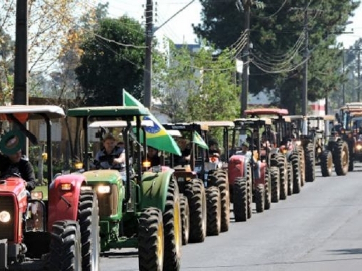 Produtores de Holambra aderem ao Tratoraço