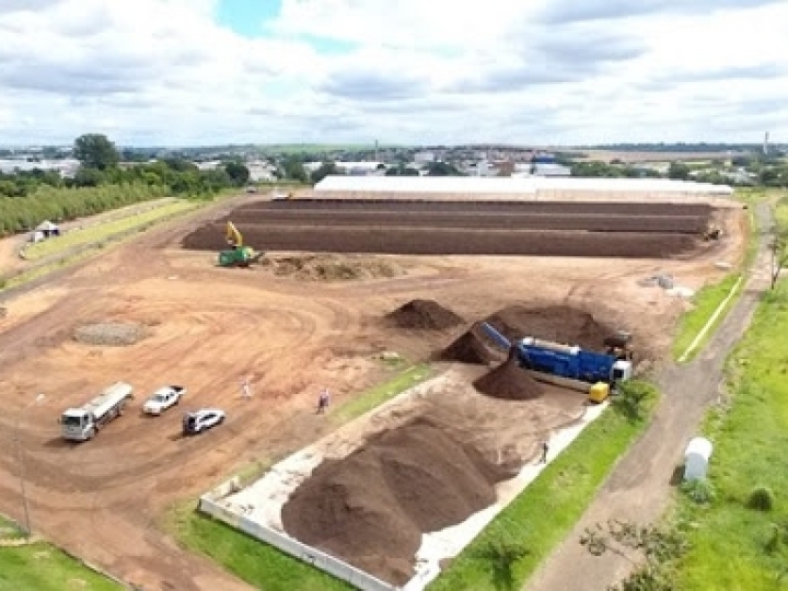 Secretário de Agricultura e prefeito de Campinas visitam a Usina Verde de Compostagem nesta quinta, 22 