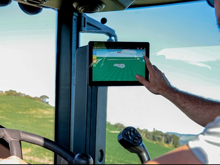 Hexagon lança display maior e mais potente para expandir tecnologia no campo