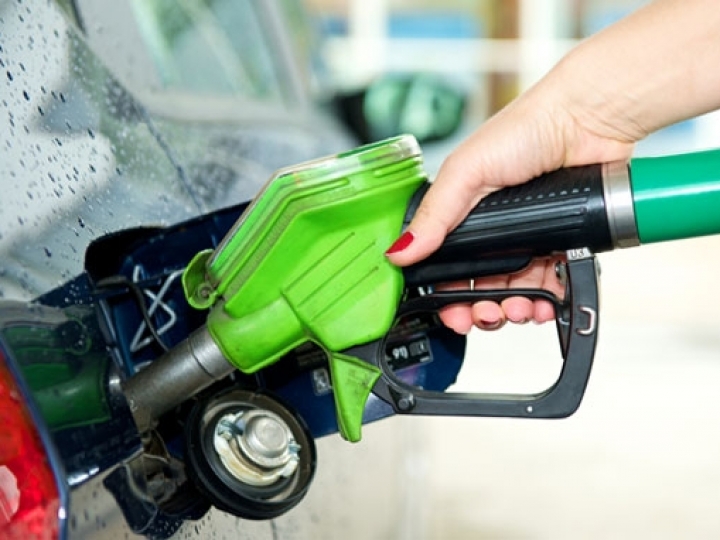 Etanol esvazia competitividade, perde preço, enquanto Petrobras protela reajuste na gasolina