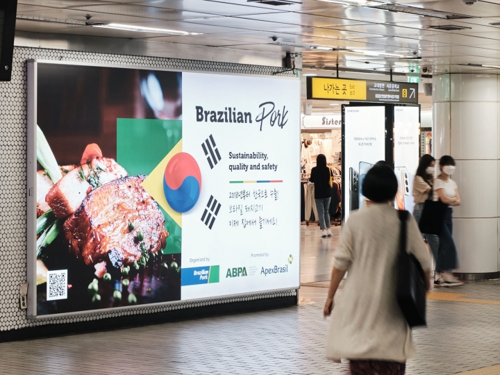 Exportadores de aves e suínos promovem maior ação de imagem já realizada na Coreia do Sul