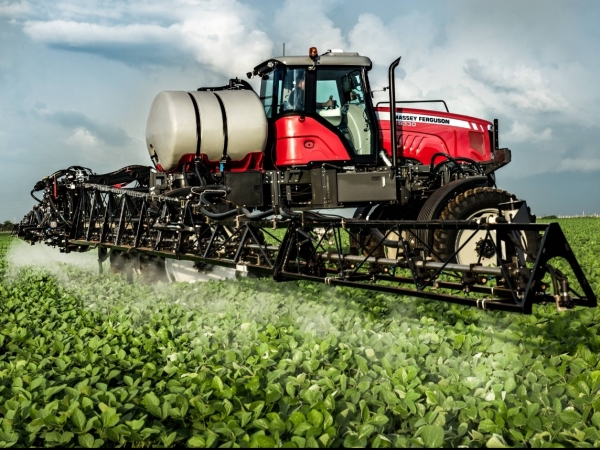 Pulverizador MF 9330  - modelo evita desperdícios de insumos, com pulverização uniforme e qualidade assertiva. Foto: Divulgação