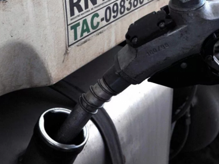 Bolsonaro fala em novo aumento de combustível em 20 dias