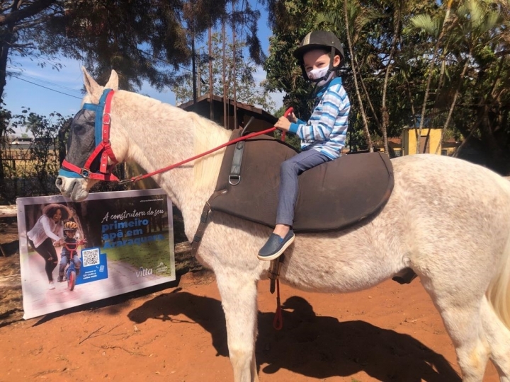 Empresas garantem tratamento de Equoterapia para crianças
