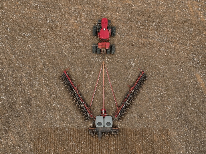 Na Coopavel, Case IH apresenta portfólio de soluções para grãos 