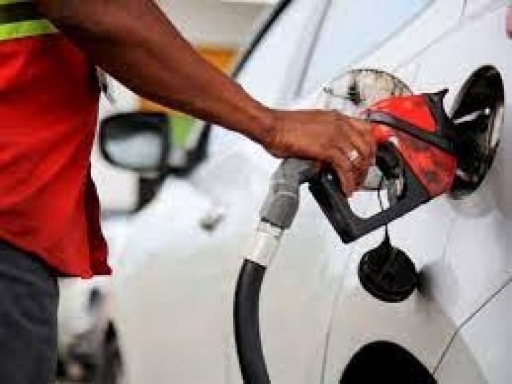Após alta anunciada, preço médio da gasolina no Sudeste sobe 7,3%