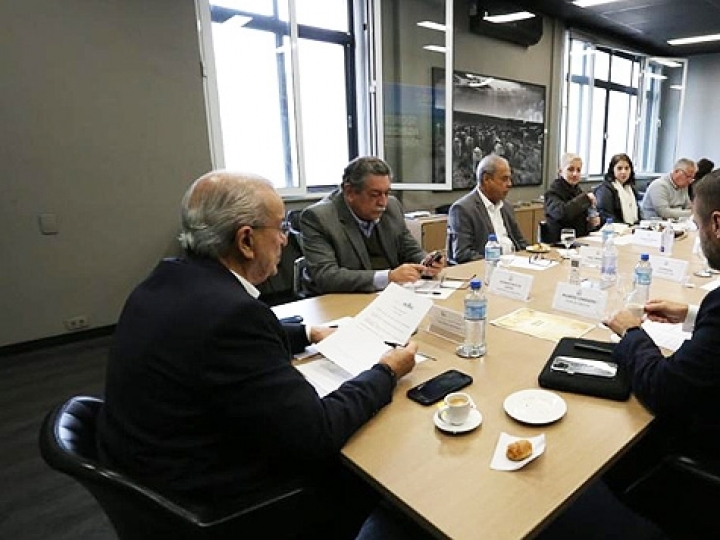 Conselho da SAA debate ações de prevenção e combate a incêndios e questão fitossanitária do Estado