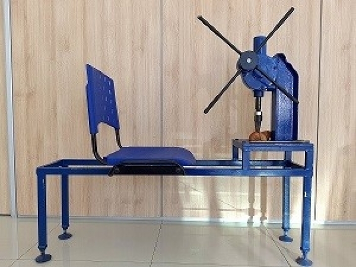 Ferramenta para quebra do coco babaçu é tecnologia social  em reta final de validação pelas quebradeiras de coco