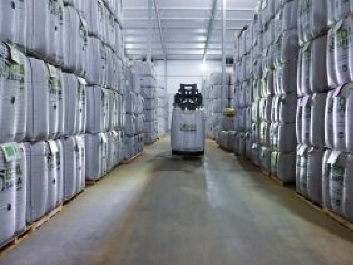 Câmara fria preserva sementes até a época do plantio