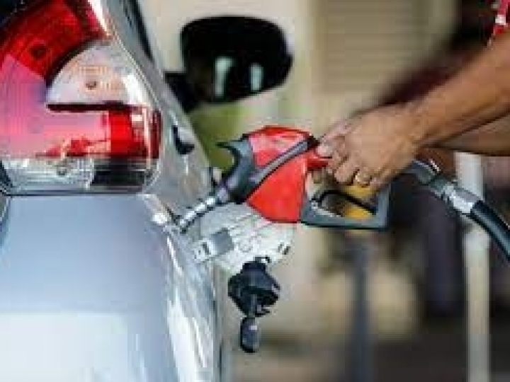 Preço do litro da gasolina reduz 14,01% em julho e etanol também registra baixa