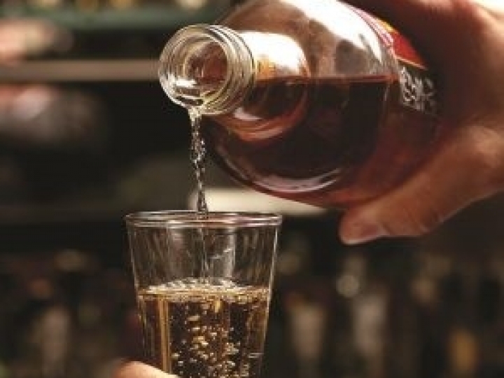 No Dia Nacional da Cachaça (13), setor comemora aumento de 62% nas exportações e o impulso no mercado interno