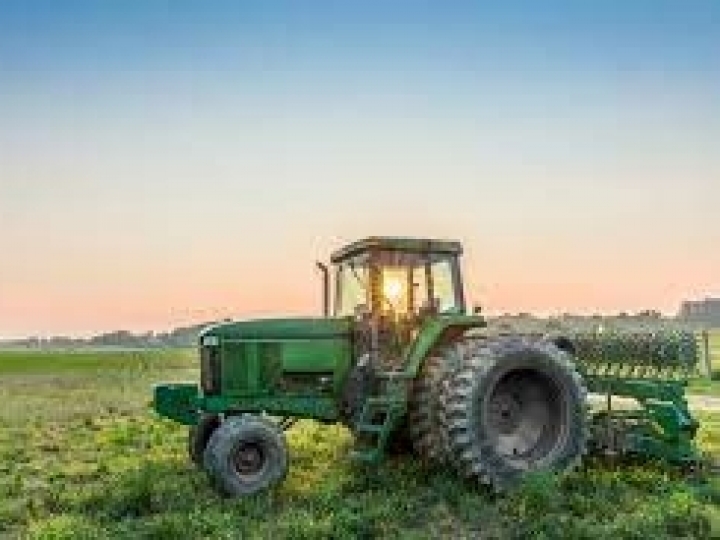 Tratores e máquinas agrícolas produzidas a partir de 2016 terão prioridade no Renagro