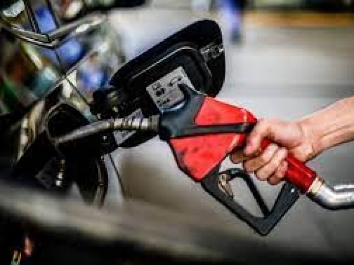 Após redução nas refinarias, preço da gasolina recua 0,13% nas bombas de abastecimento do País