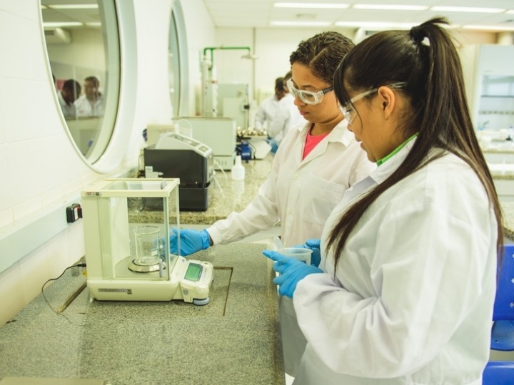 Parcerias da Raízen com SENAI e SEBRAE já impactaram mais de 2 mil pessoas