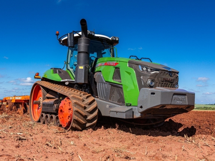 Fendt apresenta trator de esteira que traz alta performance para solos arenosos