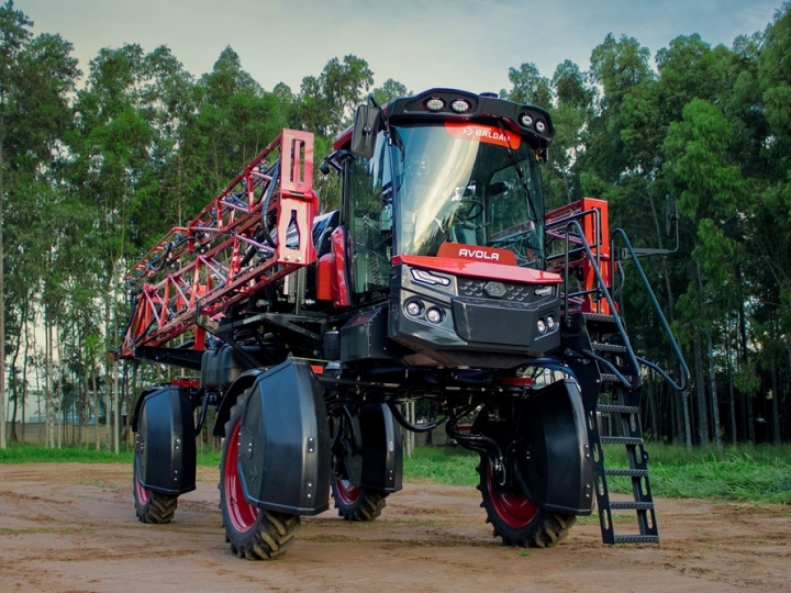 Pulverizador AVOLA é o destaque da Baldan na Bahia Farm Show